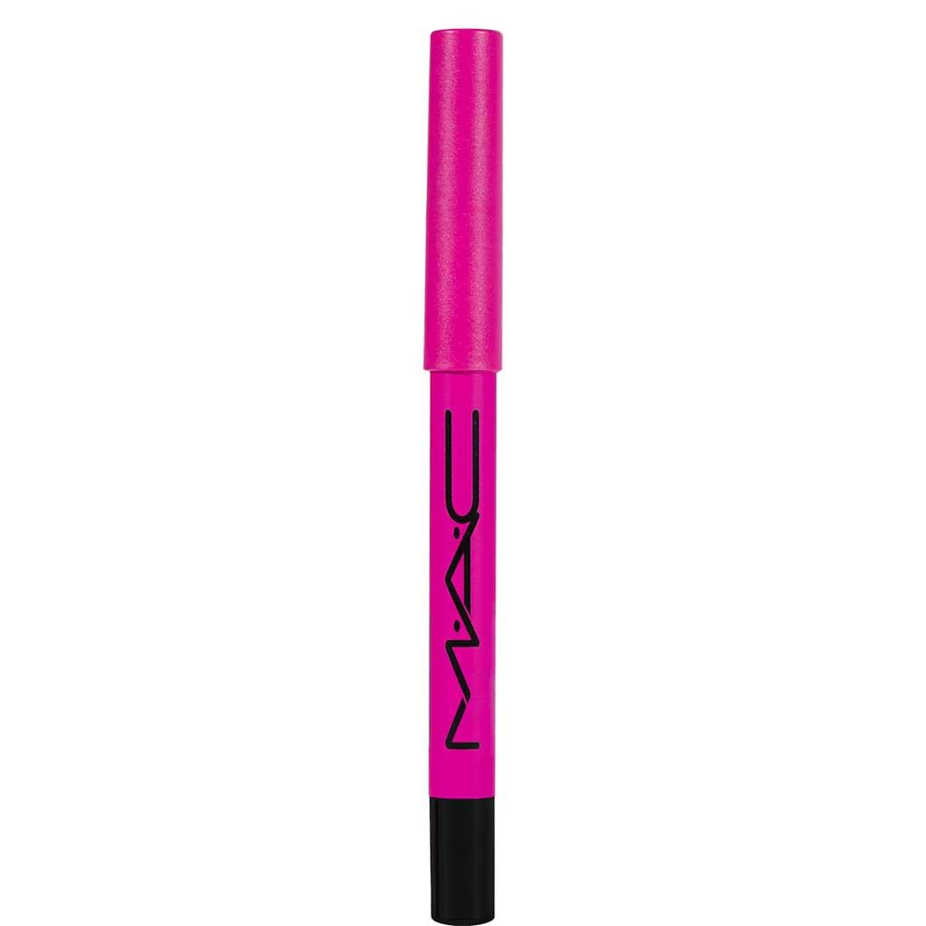 MAC Extra Dimension Eyeliner - MAC - Duty Free - העניקי לעינייך צבע ססגוני באופן מיידי, במריחה אחת, שניתן להניח אפילו בקו המים. גוון עשיר ועמיד לאורך היום, שאינו נוזל או נמרח. עפרון עיניים כחל רך וקרמי במיוחד,