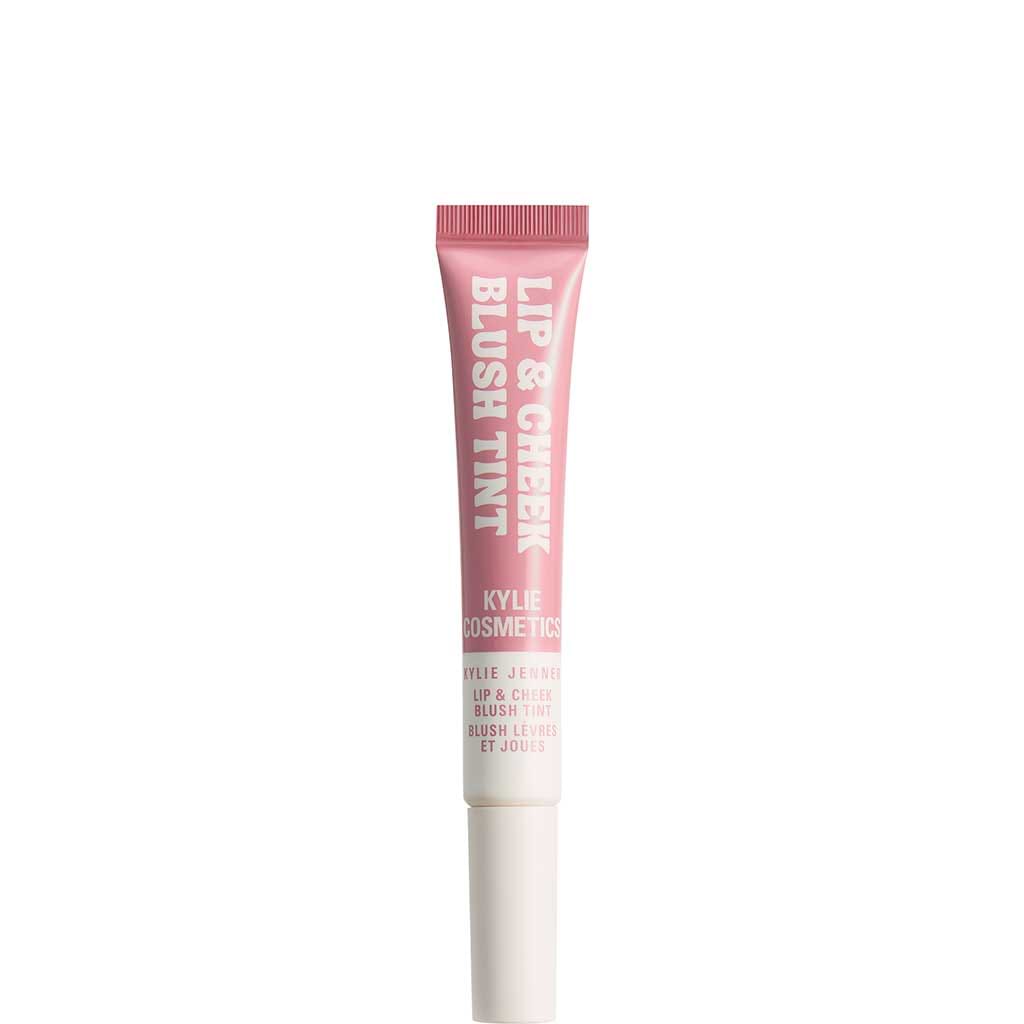 Kylie Tint Lip & Cheek - KYLIE - Duty Free - My Lip &amp; Cheek Blush Tint הוא סומק נוזלי ורסטילי למראה של צבע טבעי. פורמולה קלילה ומשיית זו נמסה בצורה חלקה לתוך העור ומטשטשת פגמים וקמטי שפתיים לגימור