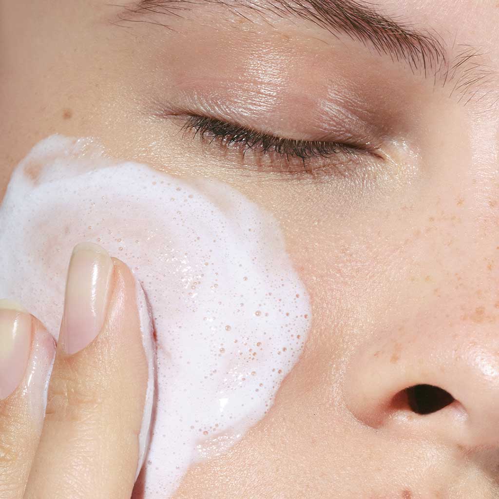 Clarins Cleansing Range Soothing Gentle Face Cleansing Foam 125ml - CLARINS - Duty Free