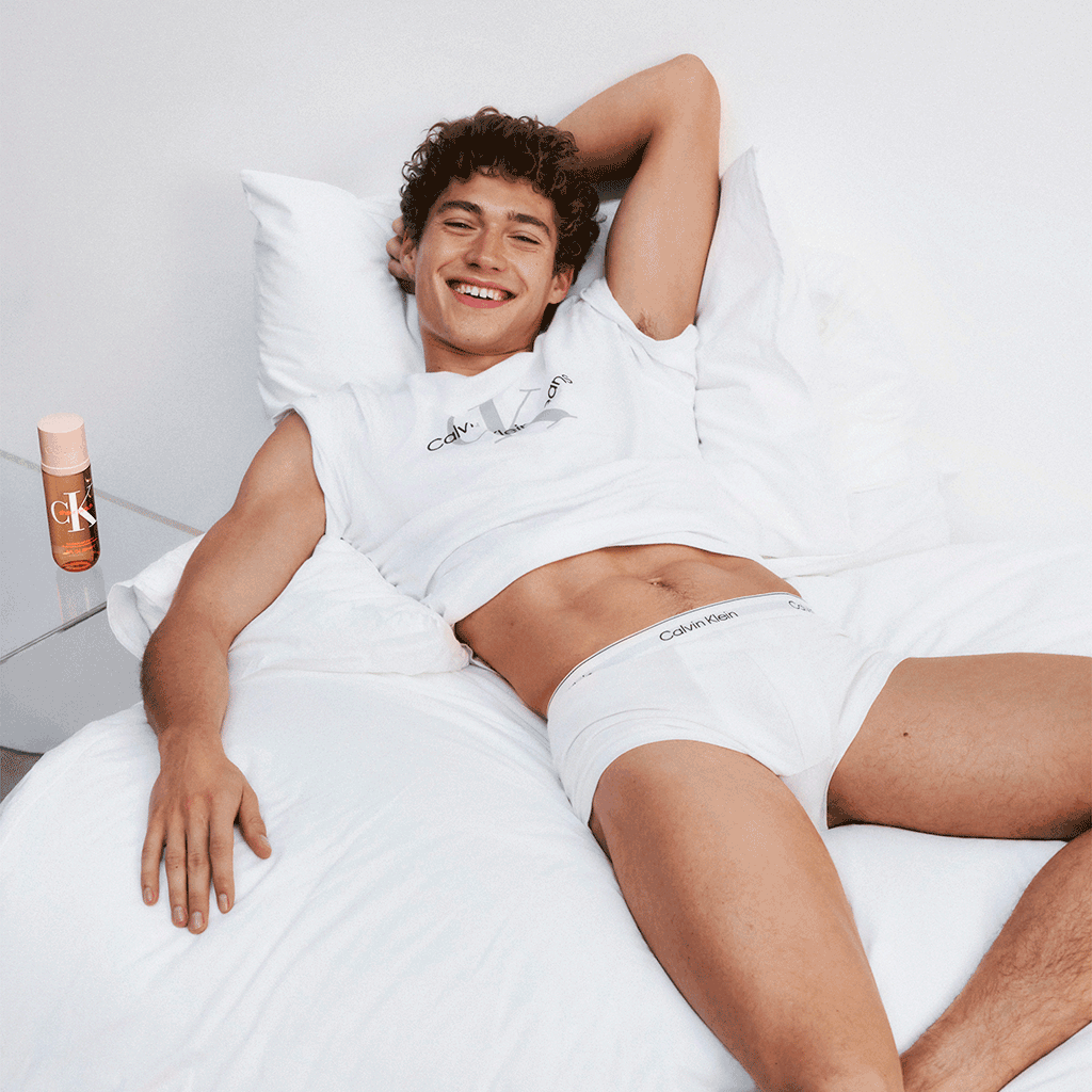 Calvin Klein Ck Sheer Peach Body Mist 236ml - CALVIN KLEIN - Duty Free