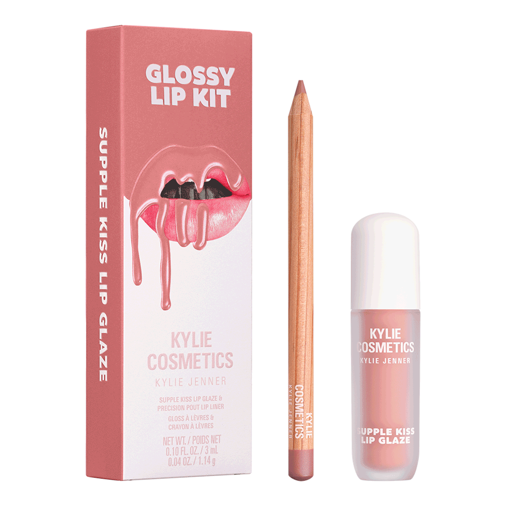 Kylie Supple Kiss Precision Lip Kit - KYLIE - Duty Free - ערכת My Glossy Lip היא שגרת השפתיים המוכנה שלך למראה שפתיים מוגדר , זוהר ועמיד. הערכה כוללת את Precision Pout Lip Liner,עיפרון שפתיים מעץ המעניק דיוק גבוהונאחז