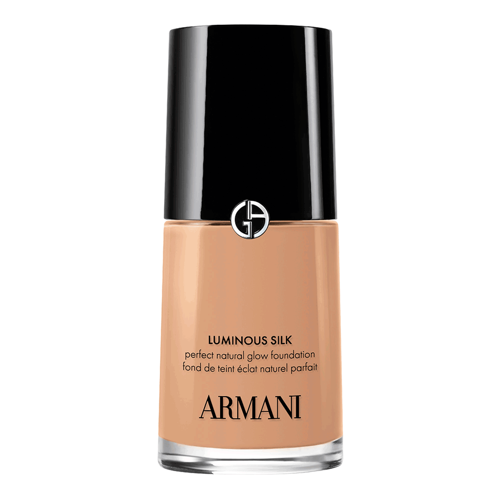 Giorgio Armani Luminous Silk Foundation Makeup 30ml - GIORGIO ARMANI - Duty Free - גלו את המייק-אפ האייקוני Luminous Silk של Armani Beauty, בפורמולה חדשה ומשופרת המשלבת גוונים התואמים יותר את העור ורכיבי טיפוח פעילים חדשים. המייק-אפ מעניק