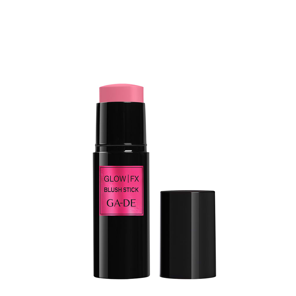 GA-DE Glow Fx Blush Stick 5g - GA-DE - Duty Free - סומק סטיק המפסל ומוסיף ממד לעור הפנים. לסומק מרקם קל ורך כמשי, שהופך מקרם לאבקה, מתמזג בכל גווני העור ומעניק גימור טבעי וקורן. הנוסחה מכילה חומצה היאלורונית