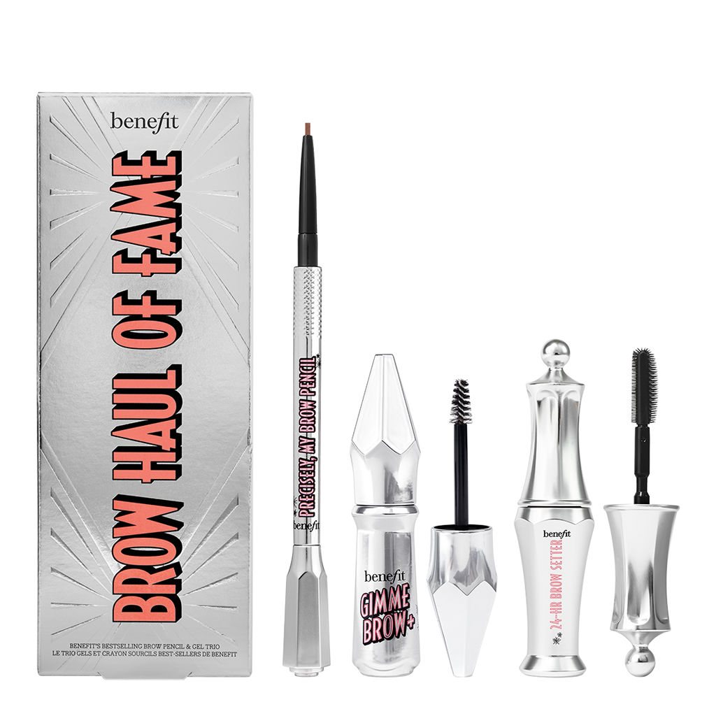 Benefit Brow Haul of Fame Set - BENEFIT - Duty Free - האגדה מספרת שהיכל התהילה של הגבות שמור אך ורק לטובים שבטובים. אלה שמגדירים בדיוק מושלם , מעניקים נפח וגוון וגם מעצבים ומקבעים 24-ל .(1)שעות מצלצל מוכר? קבלי את