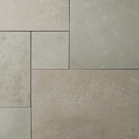 Sendero Azteca Gray French Pattern Tumbled Limestone 2CM Outdoor Paver