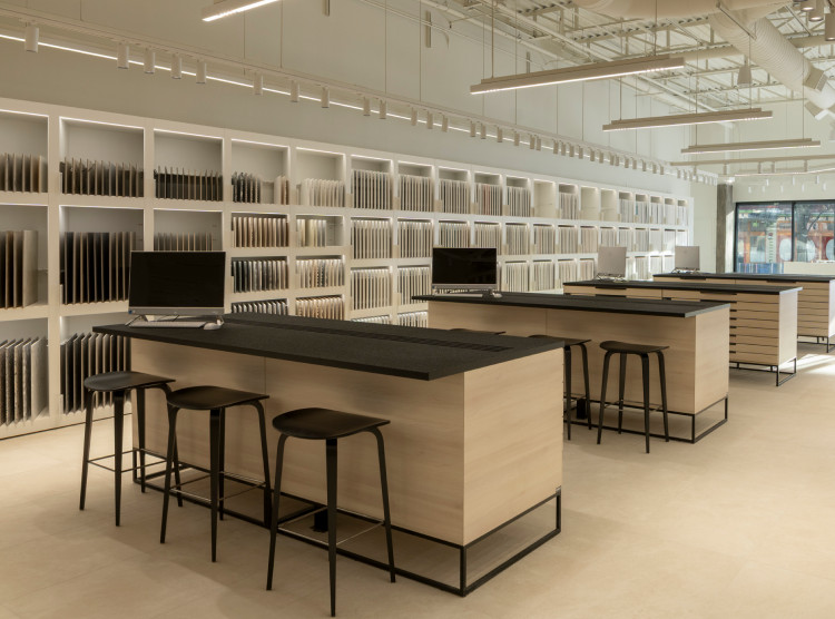 Trade-Friendly Showrooms