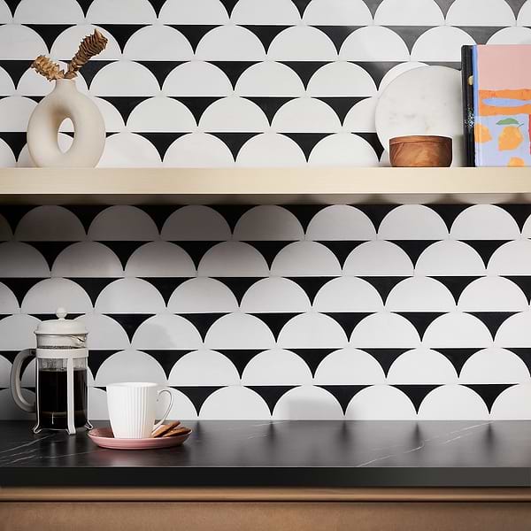 Moonrise Black Jade and White Thassos Polished Marble Waterjet Mosaic Tile