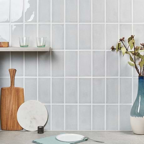 Nabi Subway Arctic Blue 4.5x9 Crackled Glossy Glass Tile