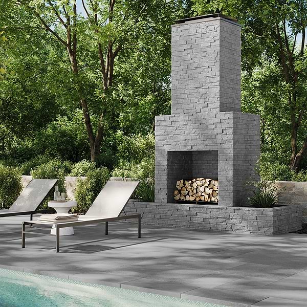 Sendero Riviera Gray French Pattern Tumbled Limestone 2CM Outdoor Paver