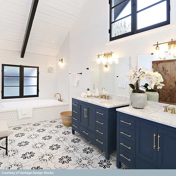 Bella Met 9x9 Blue & White Matte Porcelain Tile