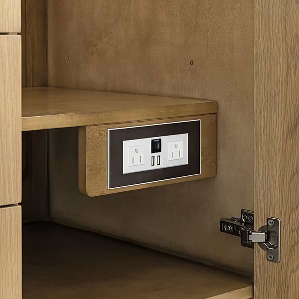 James Martin Vanities Hudson Light Natural Oak Brown 60"  Single Vanity with Eternal Marfil Quartz Top