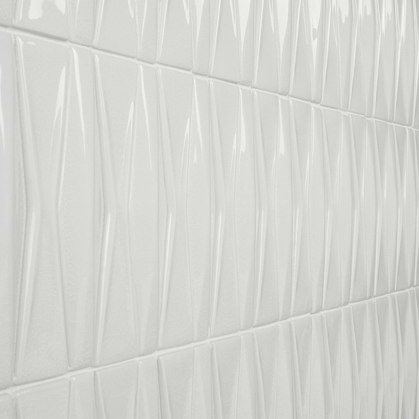 Nabi Harlequin Glacier White 2x8 Glossy Glass Mosaic Tile
