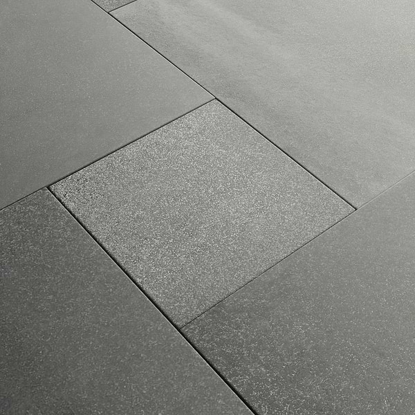 Sendero Canyon Gray French Pattern Tumbled Limestone 2CM Outdoor Paver