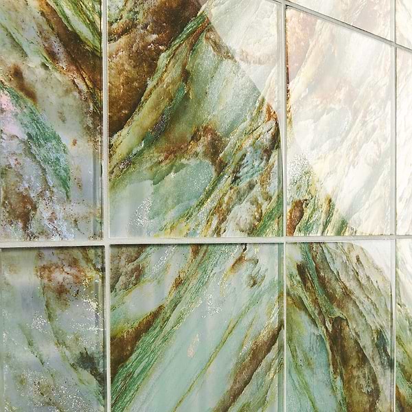Gem Emerald Green 9x9 Polished Glass Tile