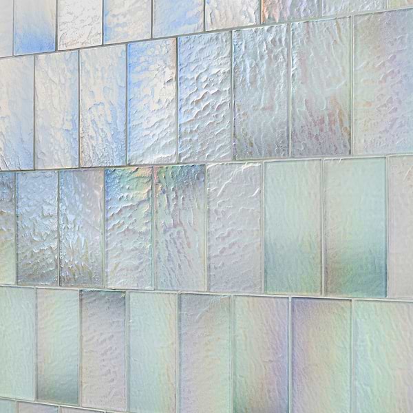 Splash Glacier White 4.5x9 Polished Glass Tile