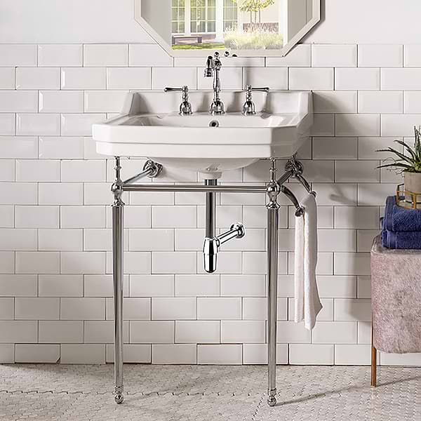 James Martin Vanities Wellington Chrome 24" Single Vanity with Integrated White Porcelain Top
