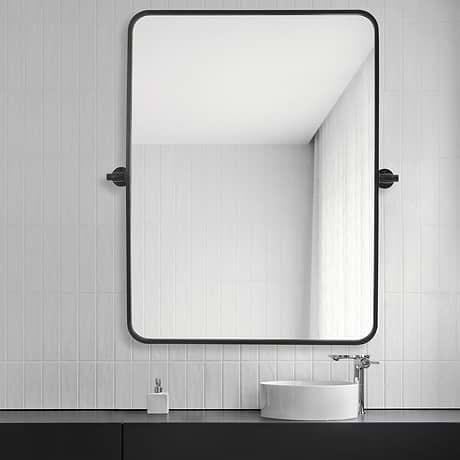 Liora Matte Black 24x32