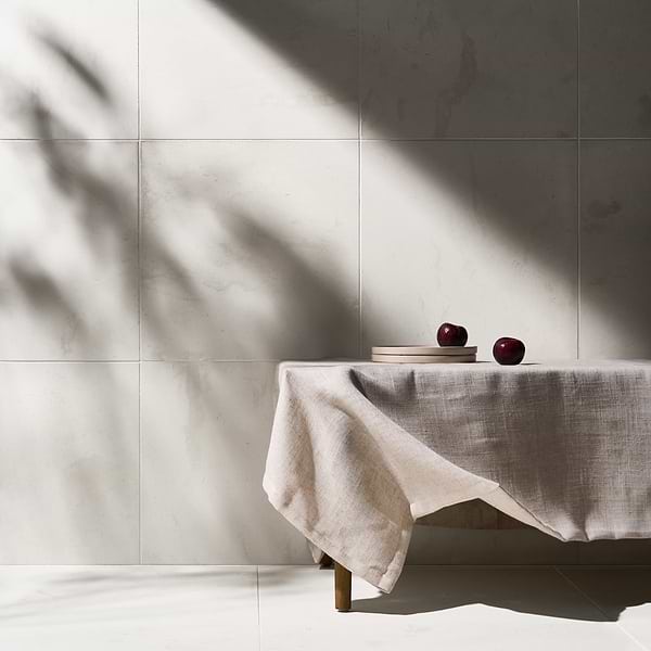 Corinthian White 18x18 Honed Limestone Tile