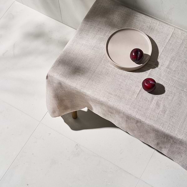 Corinthian White 24x24 Honed Limestone Tile