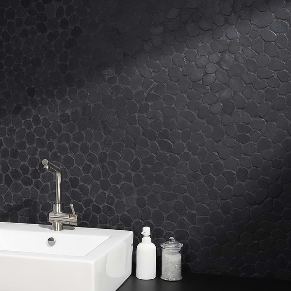 Nature Alor Black Round Pebble Mosaic