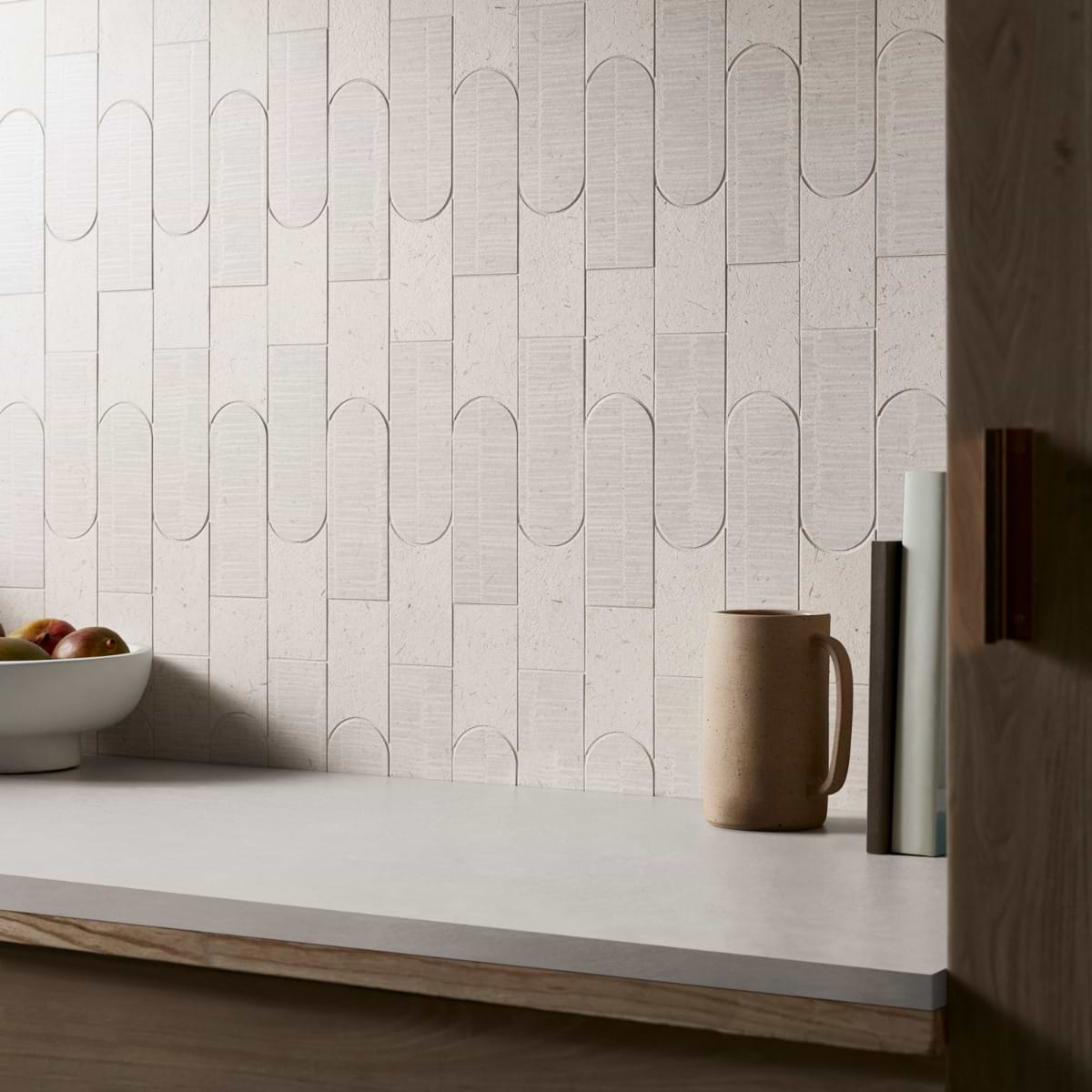 光玉の白 Buy Hikari Tokyo Chalk White Textured Matte Porcelain Mosaic Tile
