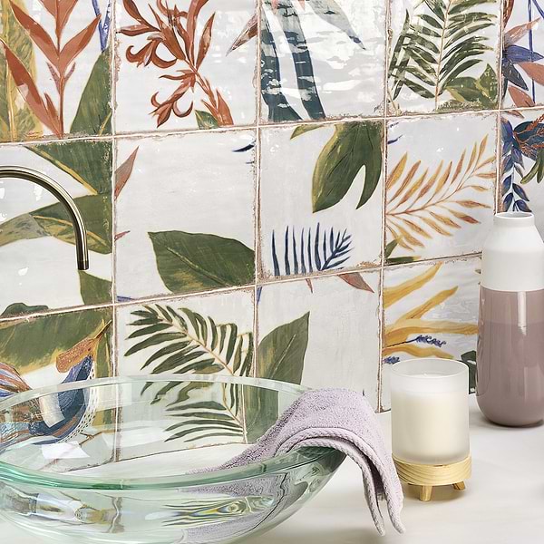 Angela Harris Dunmore Sonata Décor 8x8 Ceramic Tile