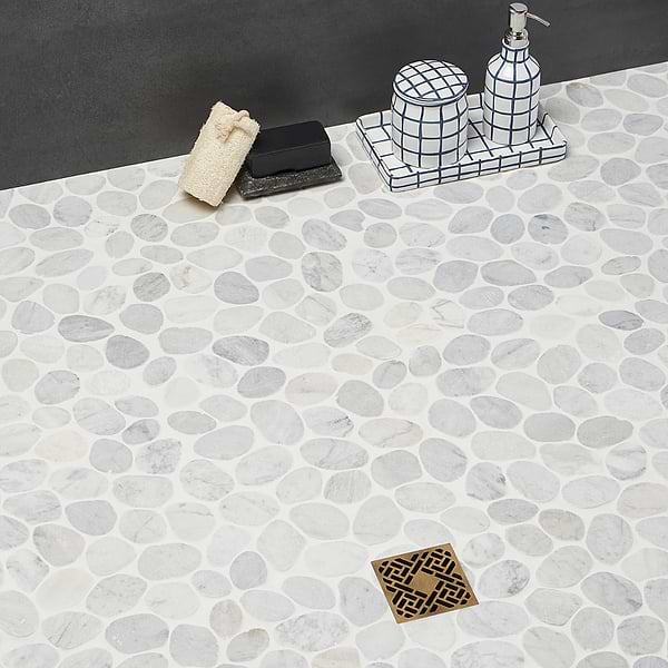Nature Round XL Carrara Marble Honed Mosaic Tile