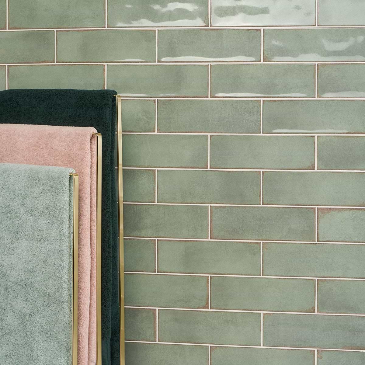Los Lunas Green 4x12 Polished Ceramic Subway Tile; in Green White Body Ceramic ; for Backsplash, Bathroom Wall, Kitchen Wall, Outdoor Wall, Shower Wall, Wall Tile; in Style Ideas Beach, Classic, Cottage, Farmhouse, Industrial, Mediterranean, Mid Century, Rustic, Traditional, Tropical; released 2025; new, trends