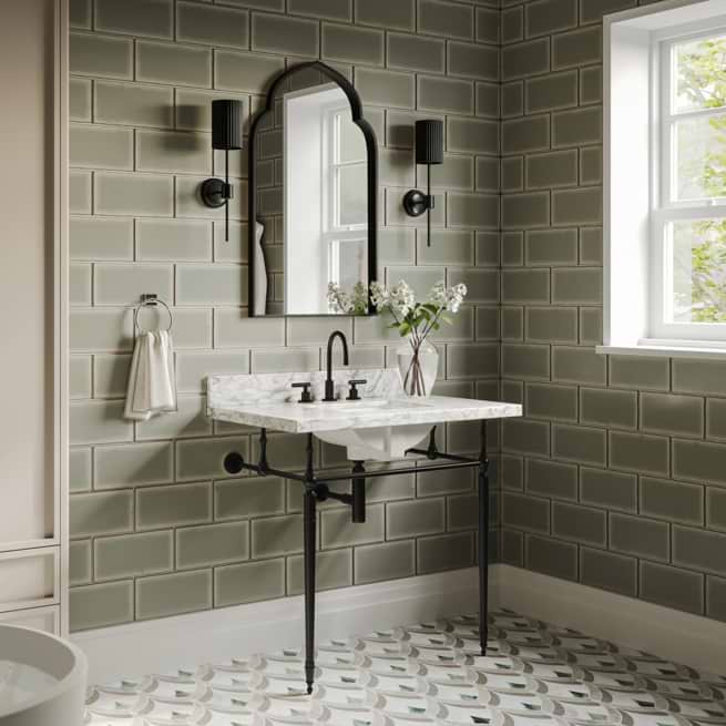 SIMPLICITY MEETS LUXURY