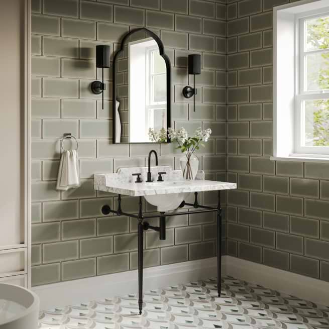 SIMPLICITY MEETS LUXURY
