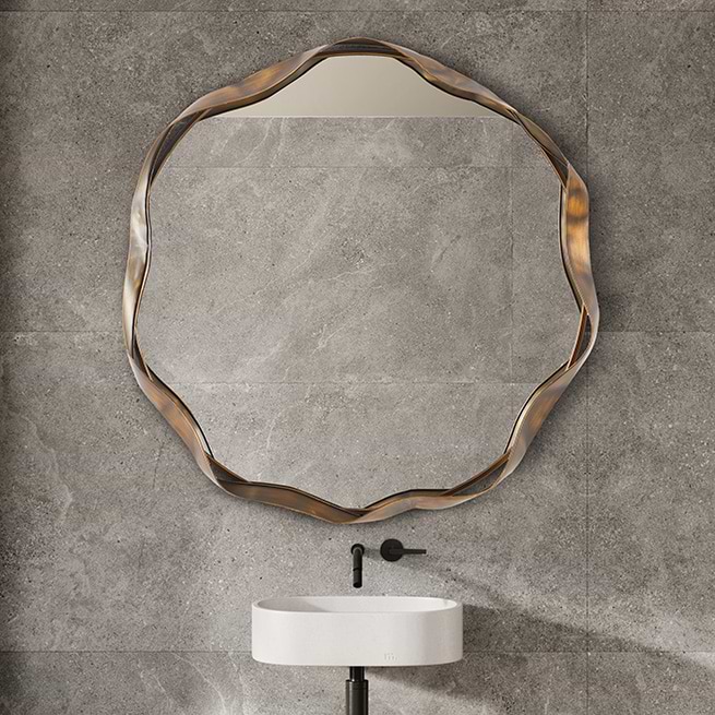 SCULPTURAL ELEGANCE