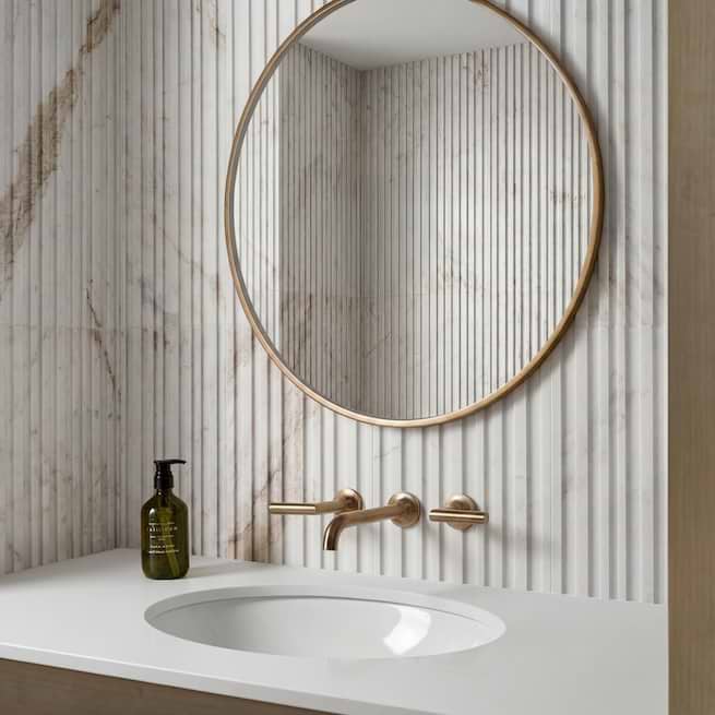 AN INSTANTLY COMPELLING DECORATIVE EFFECT