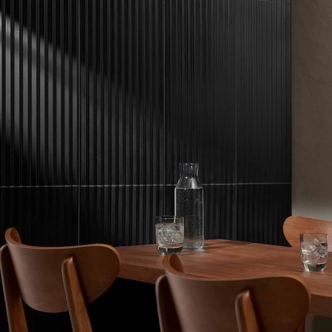 AN INSTANTLY COMPELLING DECORATIVE EFFECT