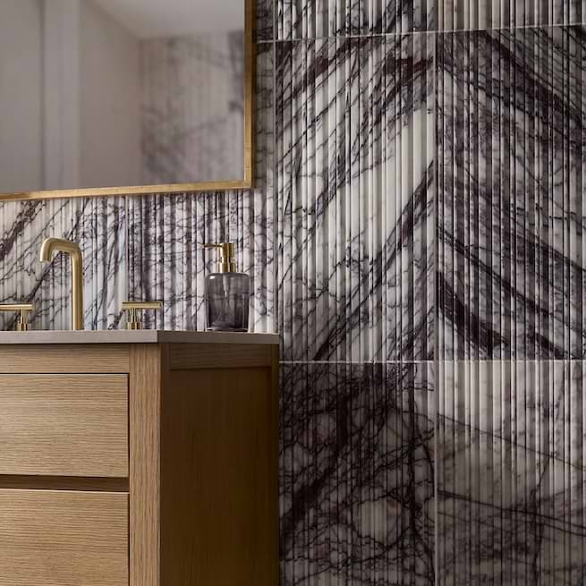 AN INSTANTLY COMPELLING DECORATIVE EFFECT