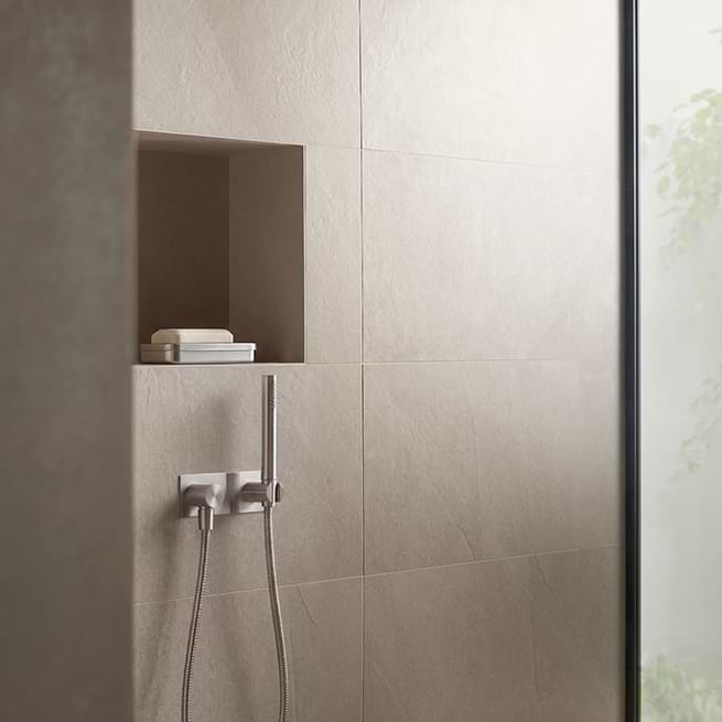 STUNNING STONE LOOK