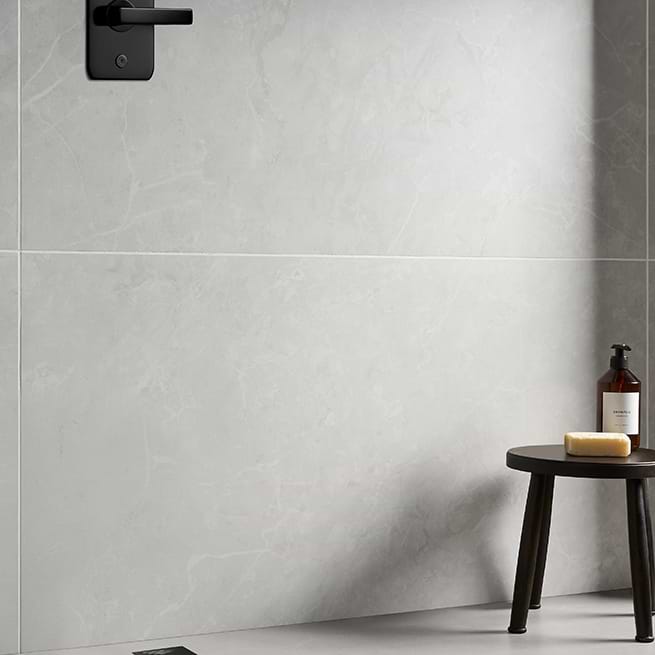 REALISTIC MARBLE-LOOK PORCELAIN