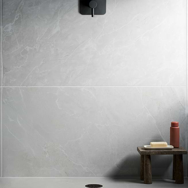 REALISTIC MARBLE-LOOK PORCELAIN