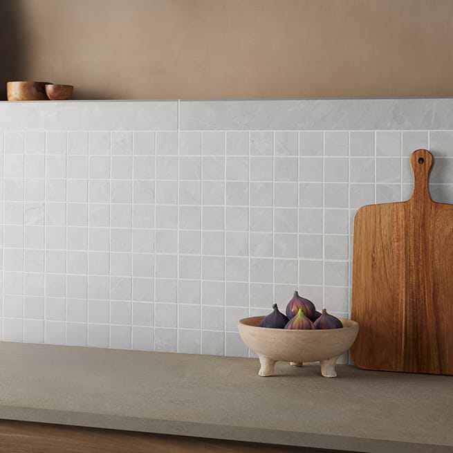 REALISTIC MARBLE-LOOK PORCELAIN