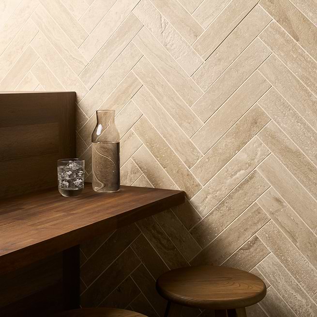 VEIN-CUT TRAVERTINE
