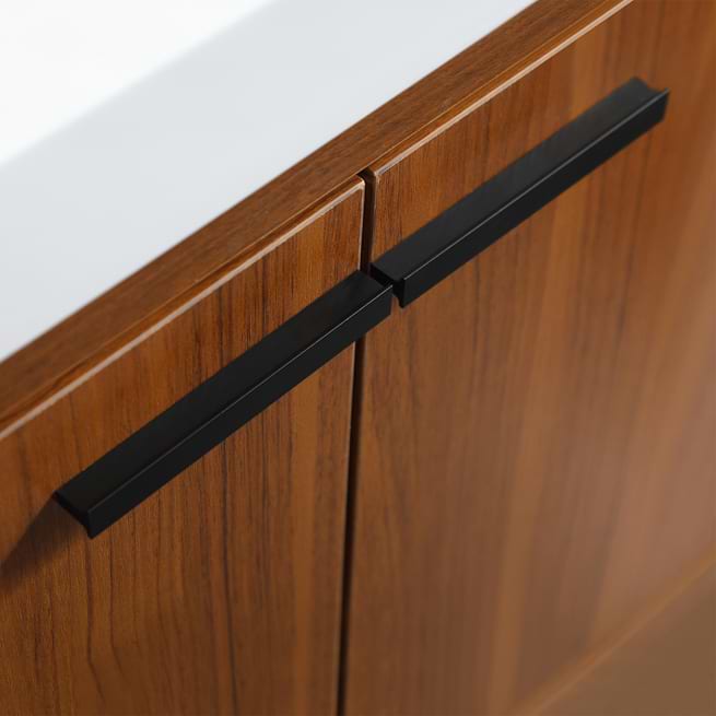 MODERN SIMPLICITY, TAILORED STORAGE