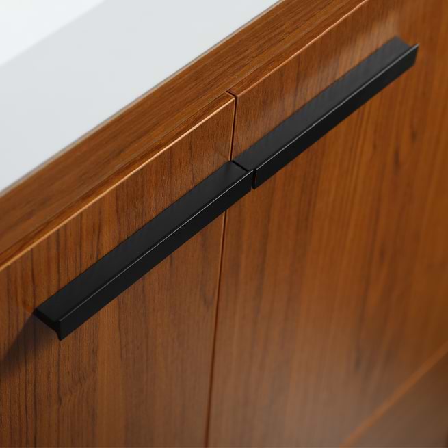 MODERN SIMPLICITY, TAILORED STORAGE