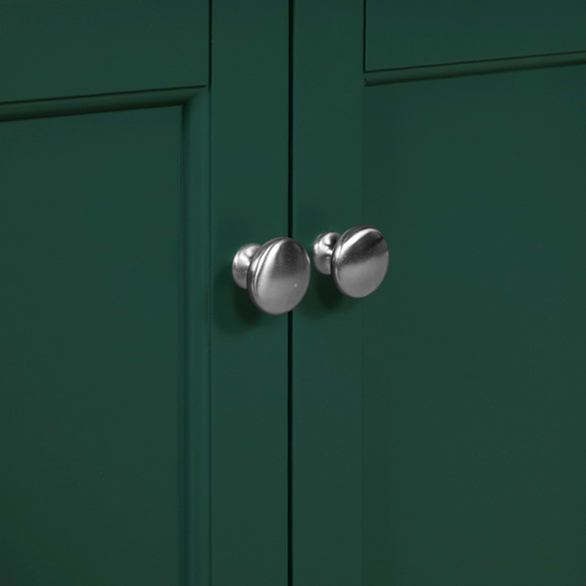 CLASSIC SHAKER ELEGANCE