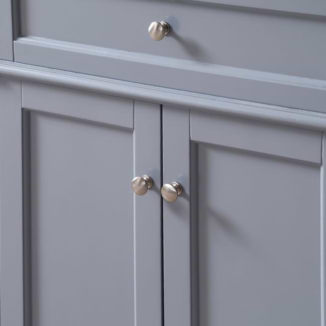 CLASSIC SHAKER ELEGANCE