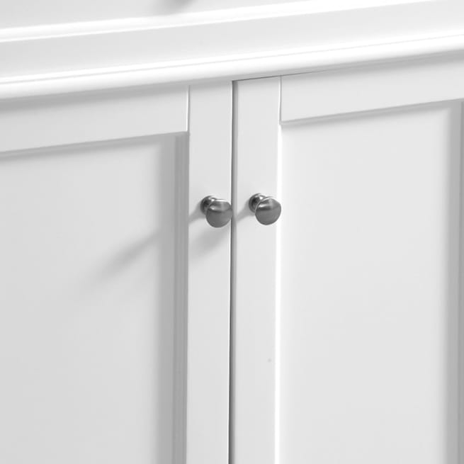 CLASSIC SHAKER ELEGANCE