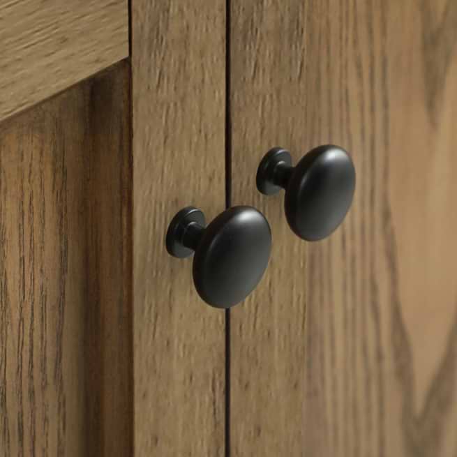 CLASSIC SHAKER ELEGANCE