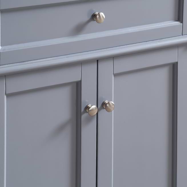 CLASSIC SHAKER ELEGANCE
