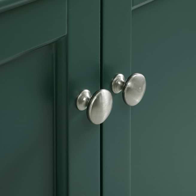 CLASSIC SHAKER ELEGANCE