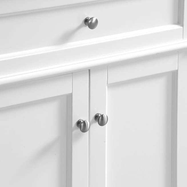 CLASSIC SHAKER ELEGANCE