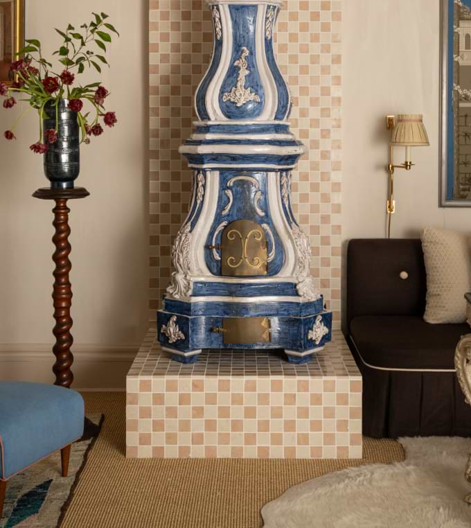Kips Bay - Pretty Pedestal Mobile