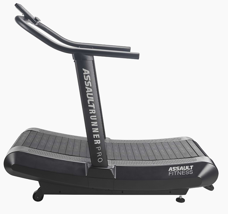 הליכון מכני קעור מדגם Assault Air Runner Pro לשימוש מסחרי ומקצועי.